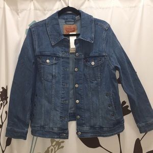 Levi’s Women’s Original Trucker Denim Jacket